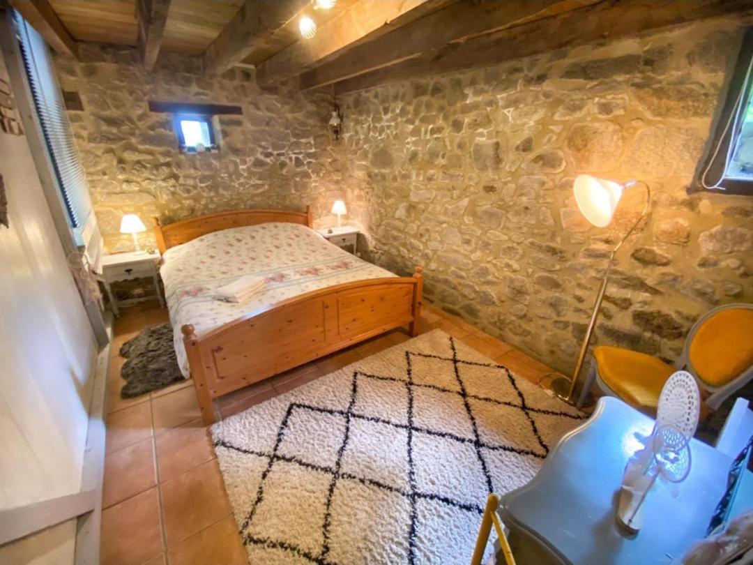 Gite Le Onze Beauval Saint-Dizier-Leyrenne Екстериор снимка