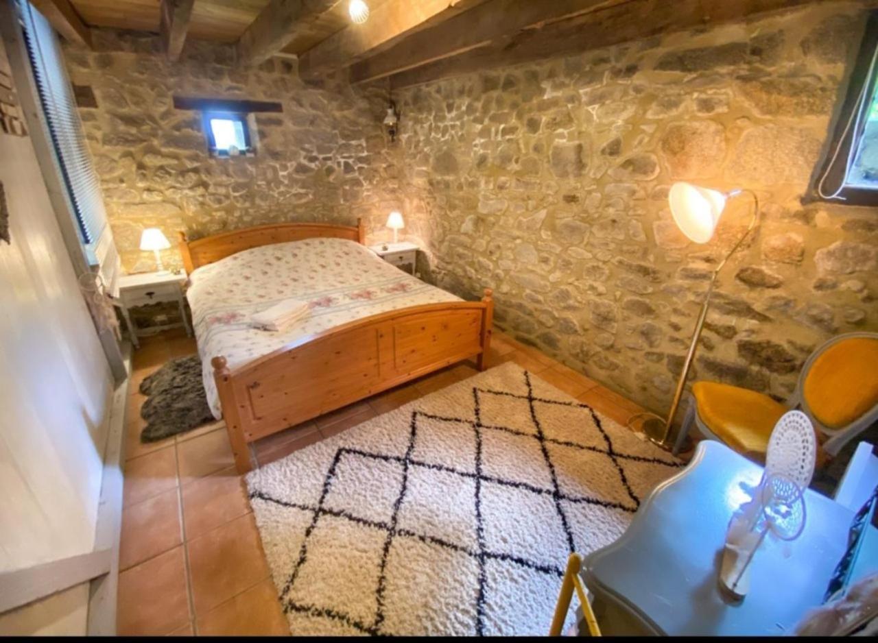 Gite Le Onze Beauval Saint-Dizier-Leyrenne Екстериор снимка
