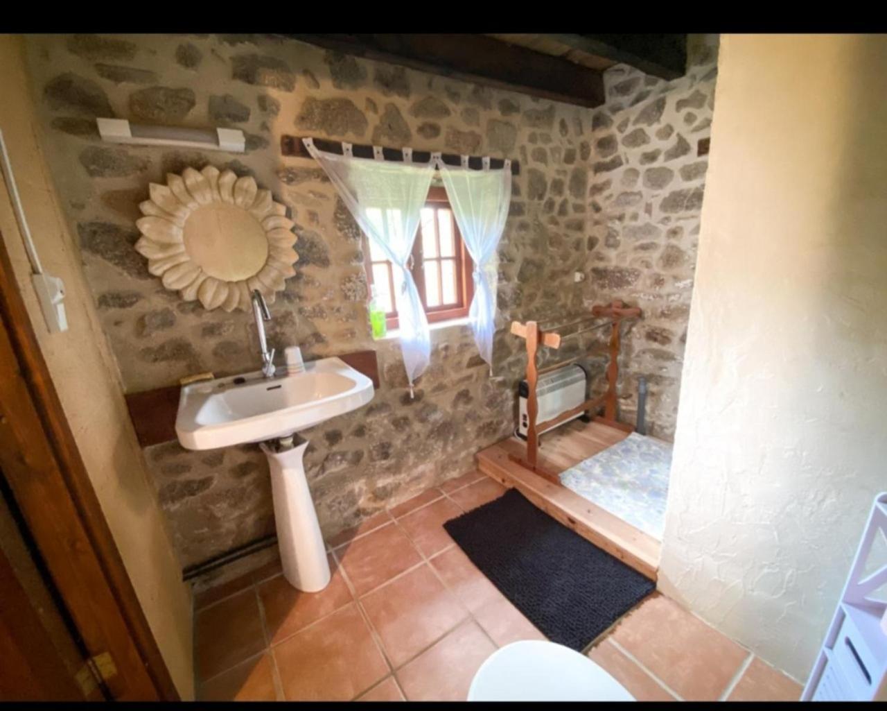 Gite Le Onze Beauval Saint-Dizier-Leyrenne Екстериор снимка