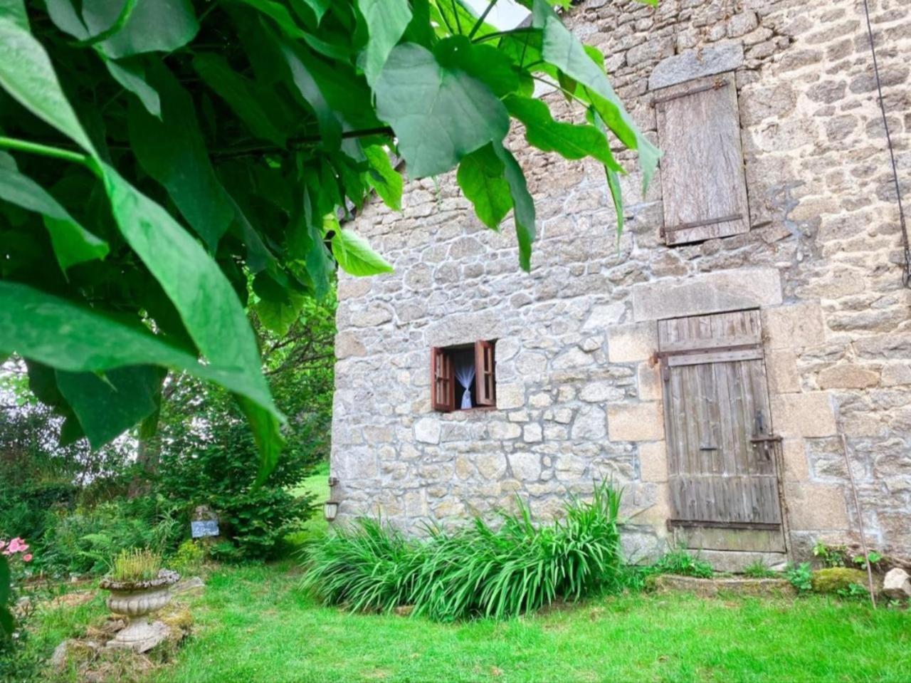 Gite Le Onze Beauval Saint-Dizier-Leyrenne Екстериор снимка